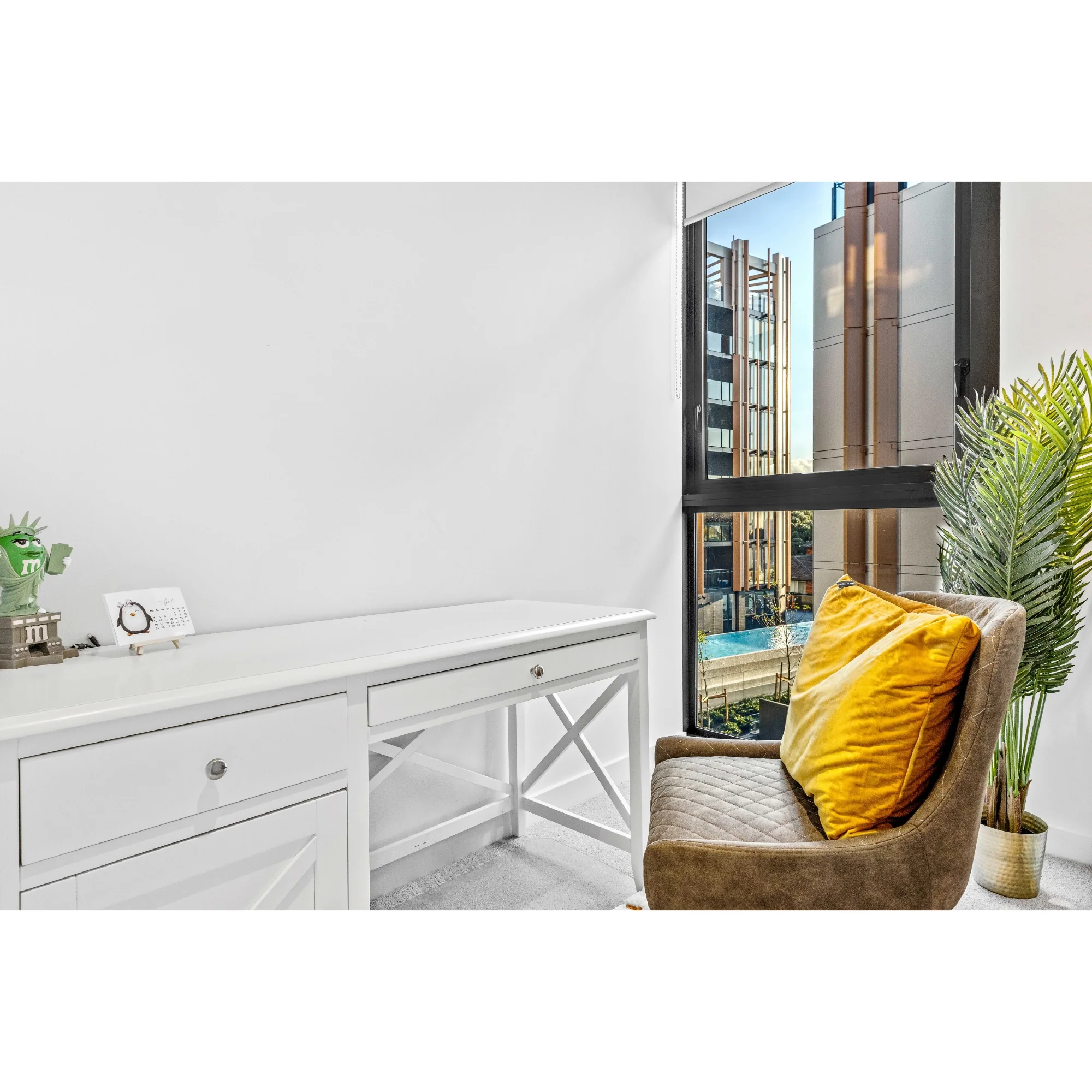 Daisy 140cm Study Desk - Image 3