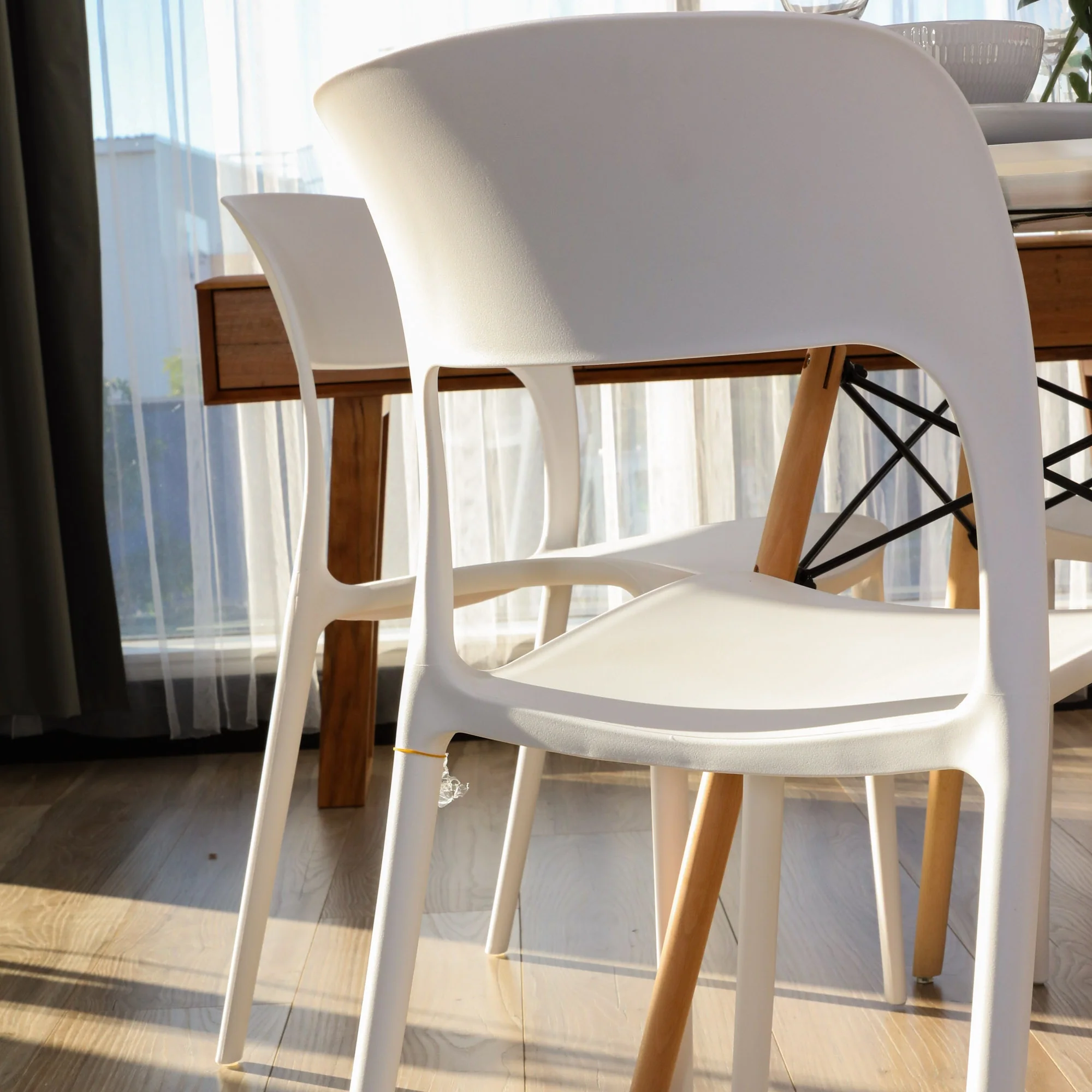 Everly Set of 4 Dining Chair White - Image 7