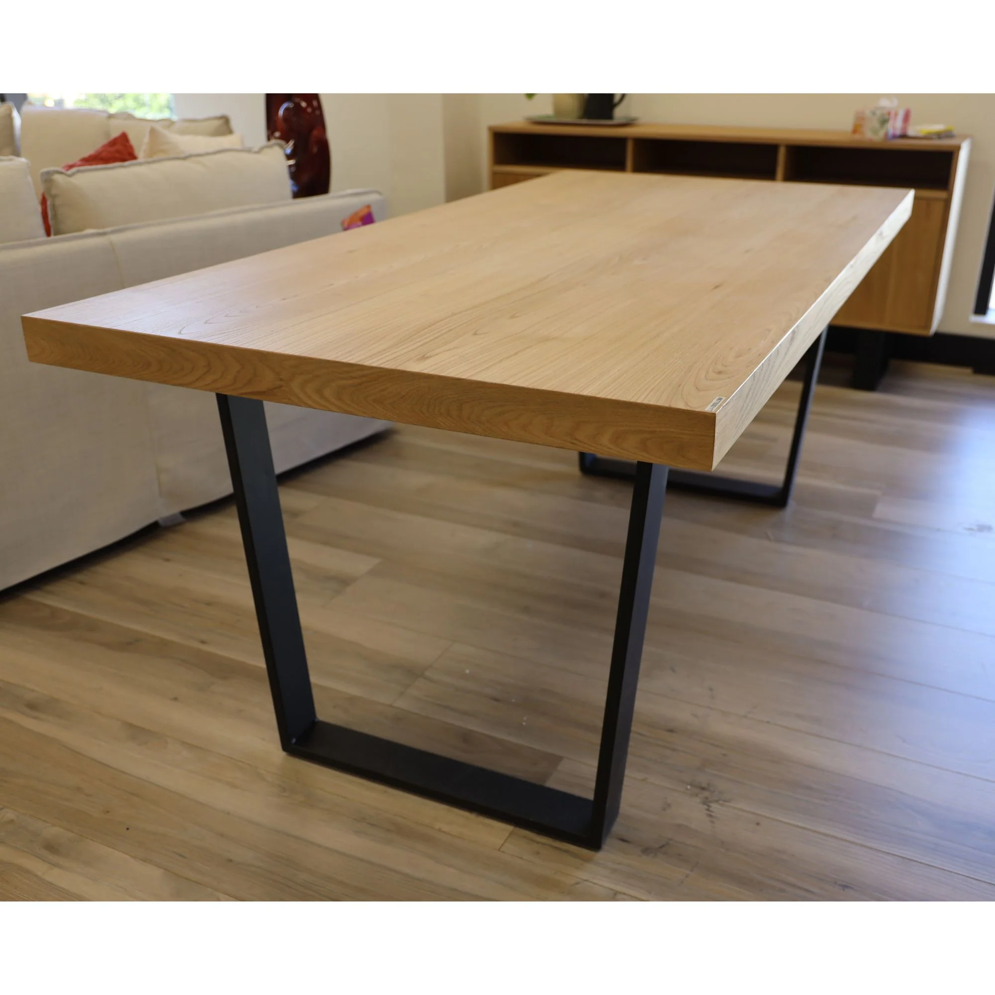 Petunia  180cm Dining Table - Image 8